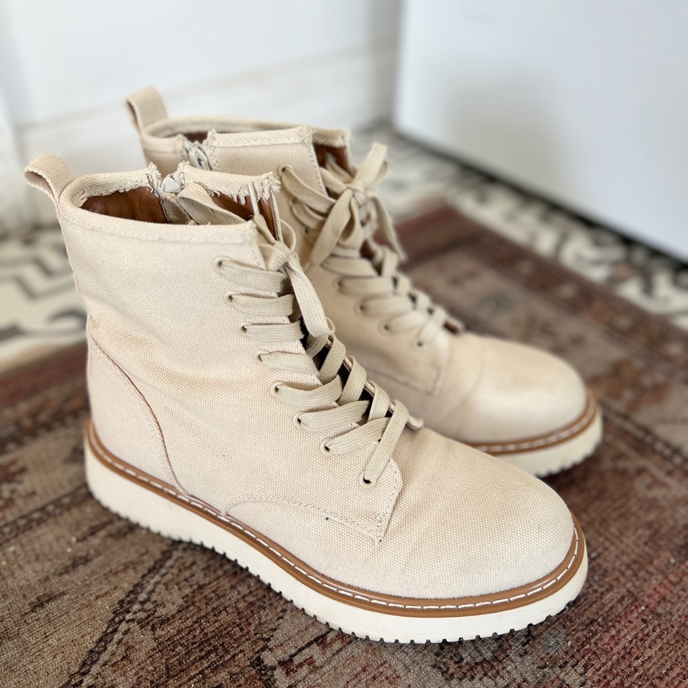 Steve Madden Combat Boots Off-White Size 8.5